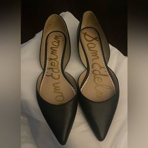 Sam Edelman pointed toe flats. Size 9.5. Black.